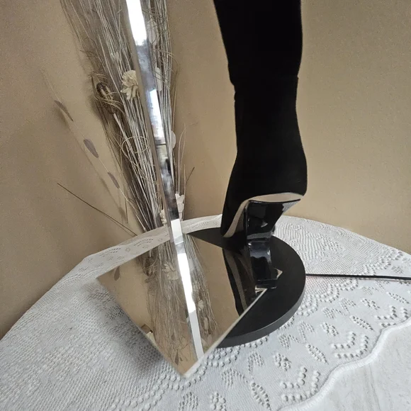 💗💘Womens AAJ By Aminah Black Boots Size 8 - 4" Heels - NWOT🧡💓 - Picture 8 of 13